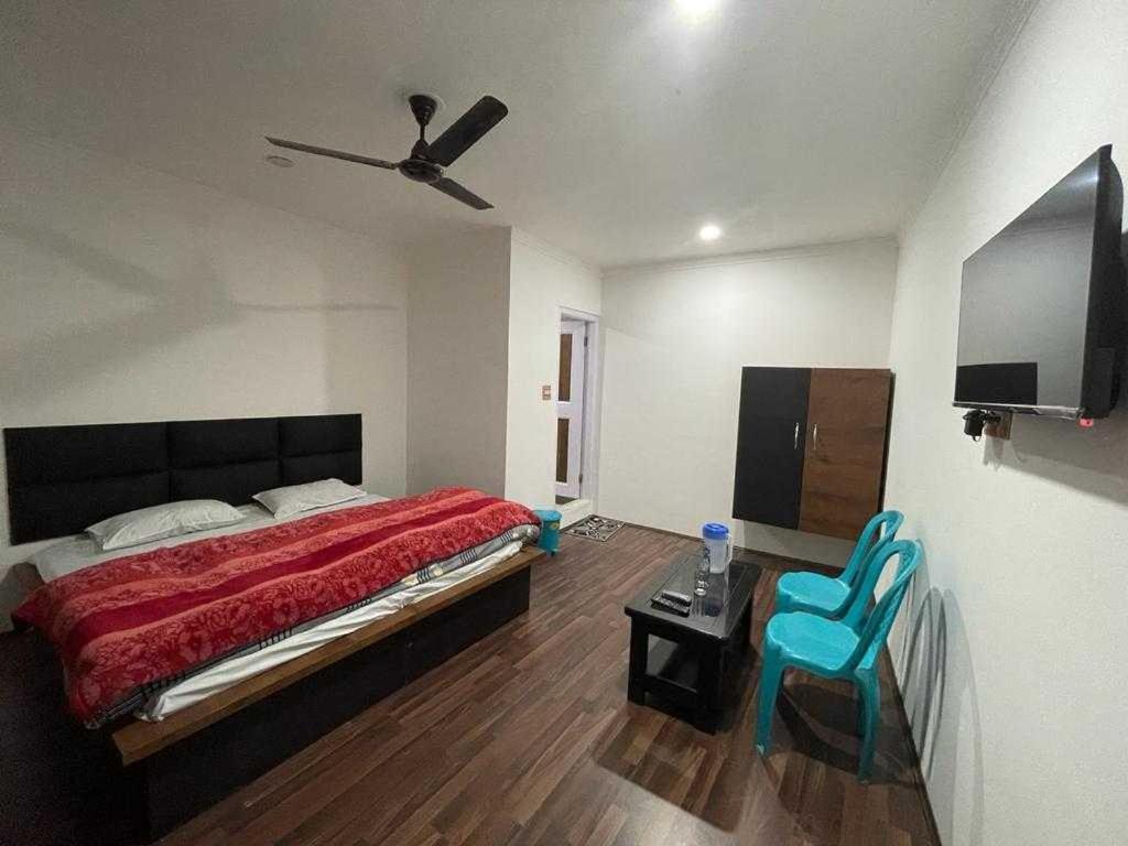 Hotel O Desire Guest House Srīnagar Buitenkant foto