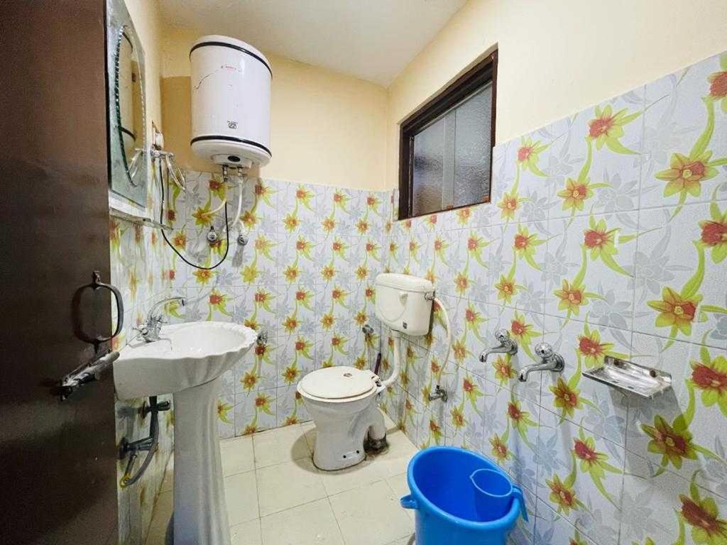 Hotel O Desire Guest House Srīnagar Buitenkant foto